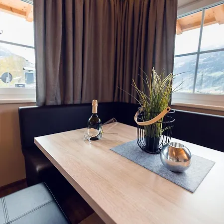 Arena Apartment *
